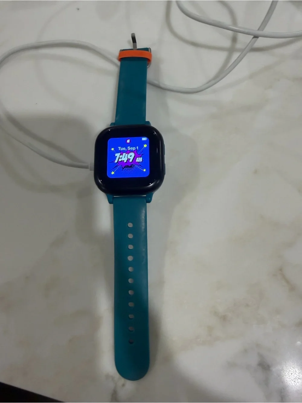 Working kids gizmo watch with charger